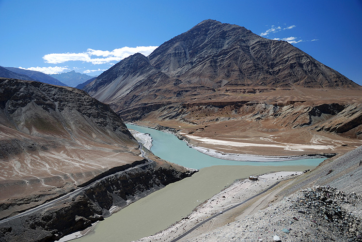  M�ndung des Zanskar-Flusses in den Indus