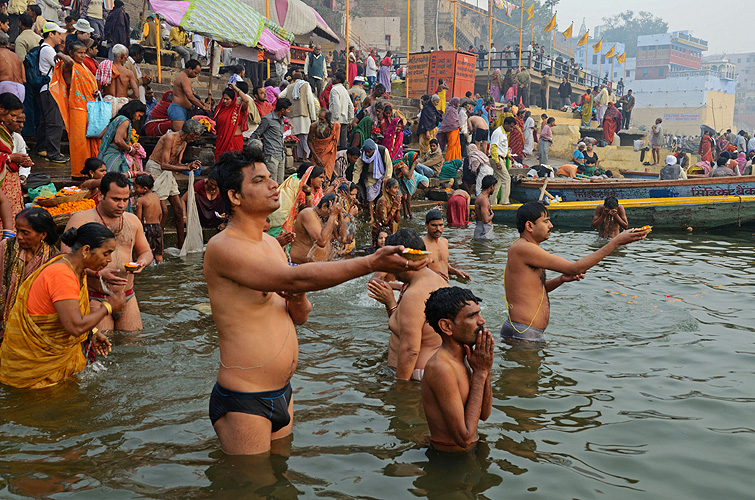  And�chtiges Gebet f�r Mutter Ganga