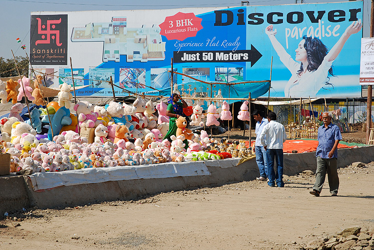  Werbetafeln wecken Tr�ume und neue Bed�rfnisse