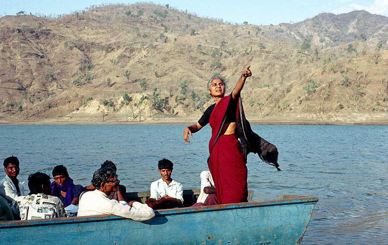 Medha Patkar f�hrt seit 30 Jahren die Proteste am Narmada-Fluss