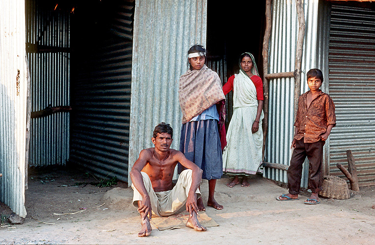 Vertrieben vom Staudamm, umgesiedelt in eine Blechh�tte
