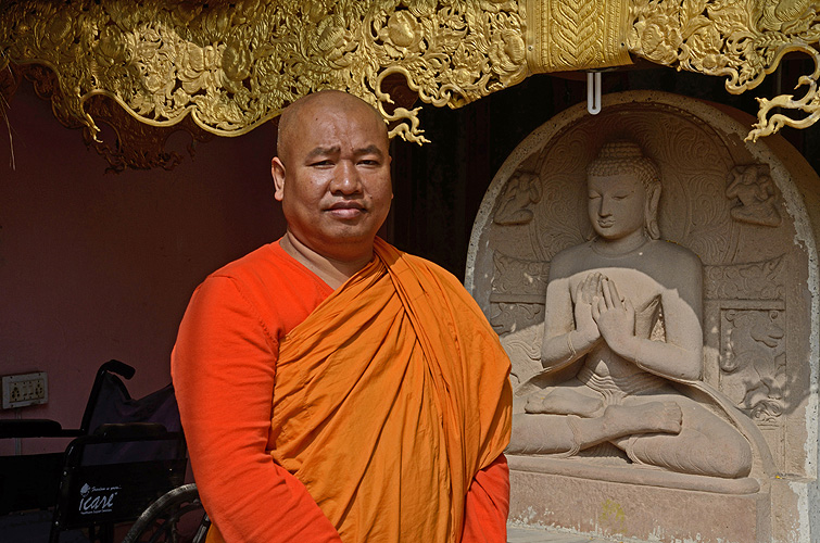 Bhikku Chalinda, Chef-M�nch von Bodh Gaya