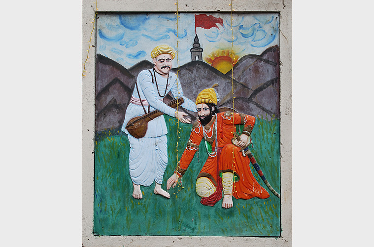 Der F�rst Shivaji verbeugt sich vor dem Dichter Tukaram - Pandharpur Yatra 23